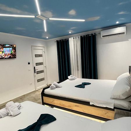 Hotel Davids Koman Экстерьер фото